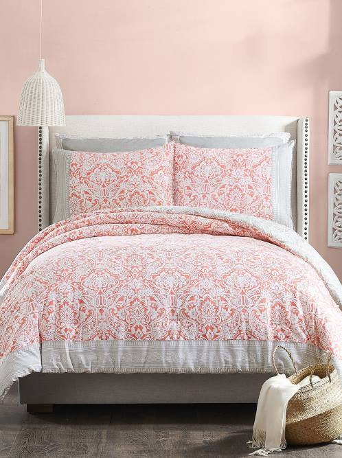 Jessica SimpsonCoral Gables Reversible Comforter Set H4261054