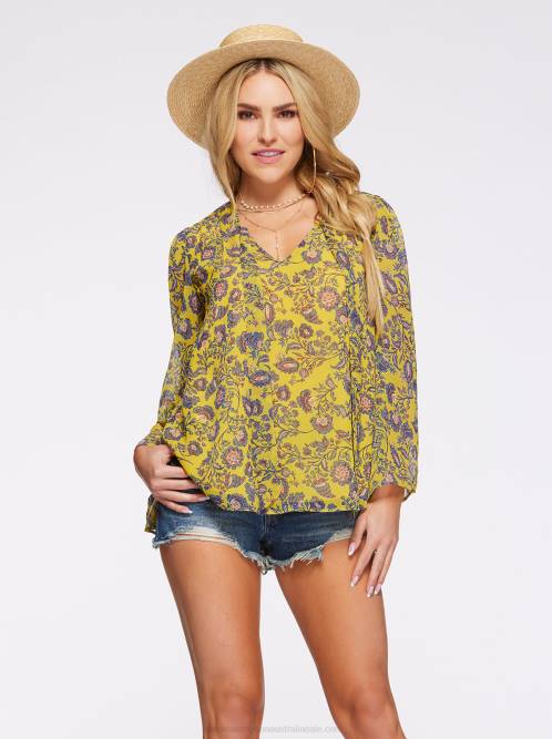 Jessica SimpsonLeslie Blouse in Meso Botanicals H426723