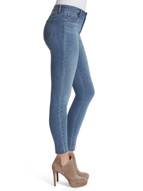Jessica SimpsonKiss Me Skinny Jeans in Premium H426423