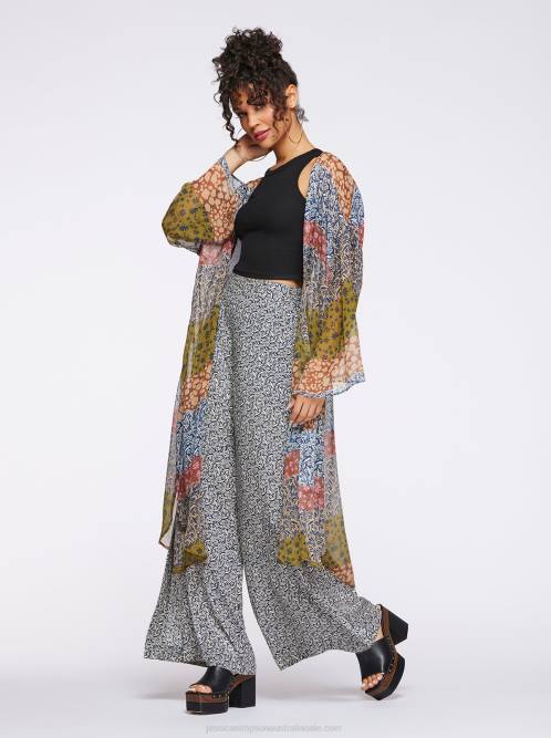 Jessica SimpsonBlaine Kimono in Blooming Patchwork H426631