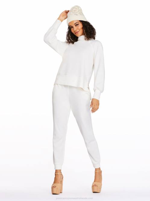 Jessica SimpsonTana Pullover in Heather Coconut Milk H426643
