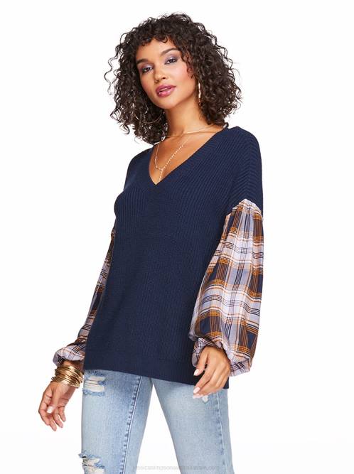 Jessica SimpsonEmmeline Sweater in Black Iris H426594