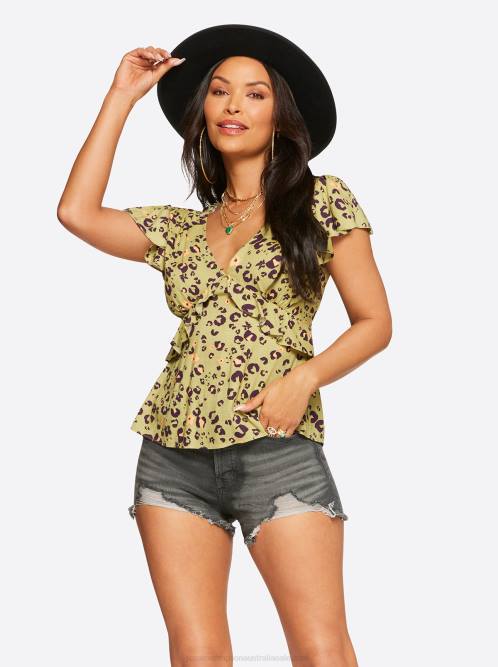 Jessica SimpsonBrooklyn Top in Flora Cheetah H426625