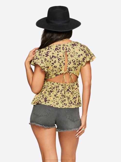 Jessica SimpsonBrooklyn Top in Flora Cheetah H426625