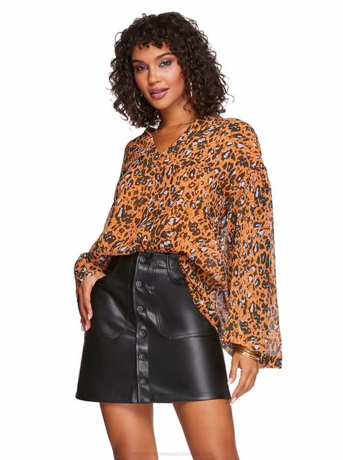 Jessica SimpsonJenna Top in Speckled Cheetah H426770