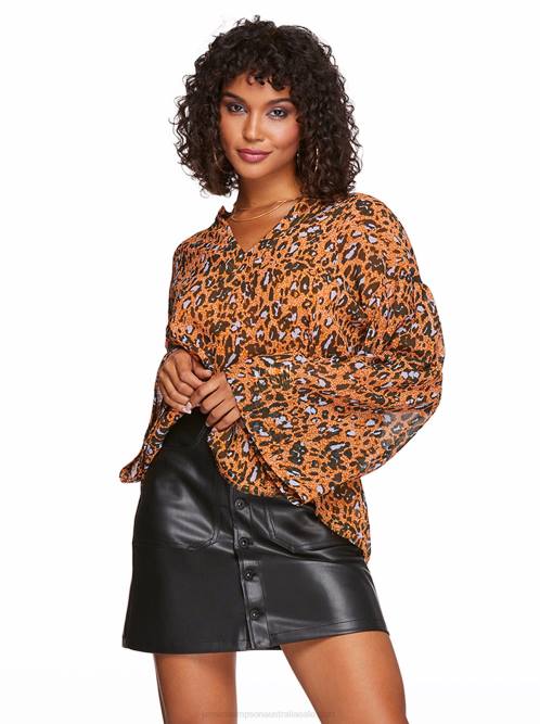 Jessica SimpsonJenna Top in Speckled Cheetah H426770