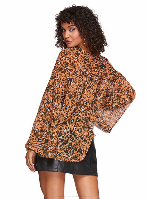 Jessica SimpsonJenna Top in Speckled Cheetah H426770