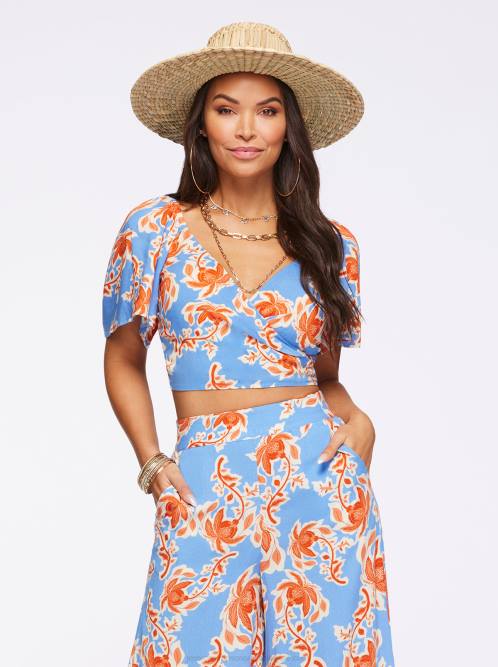 Jessica SimpsonKerrigan Crop Top in Defined Botanicals H426641