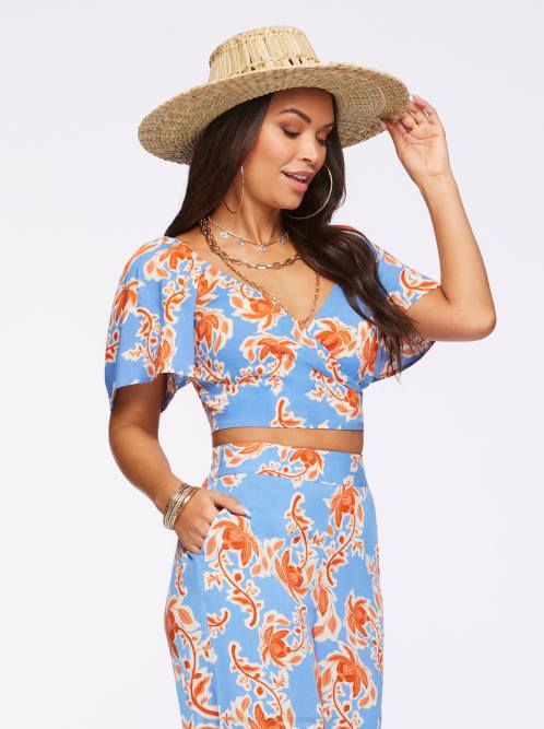 Jessica SimpsonKerrigan Crop Top in Defined Botanicals H426641