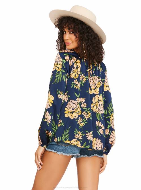 Jessica SimpsonLayla Top in Easy Escape H426747